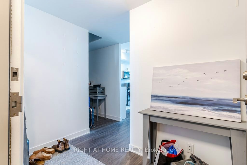 409-681 Yonge Street, Barrie, ON, L4N 4E8 - 4