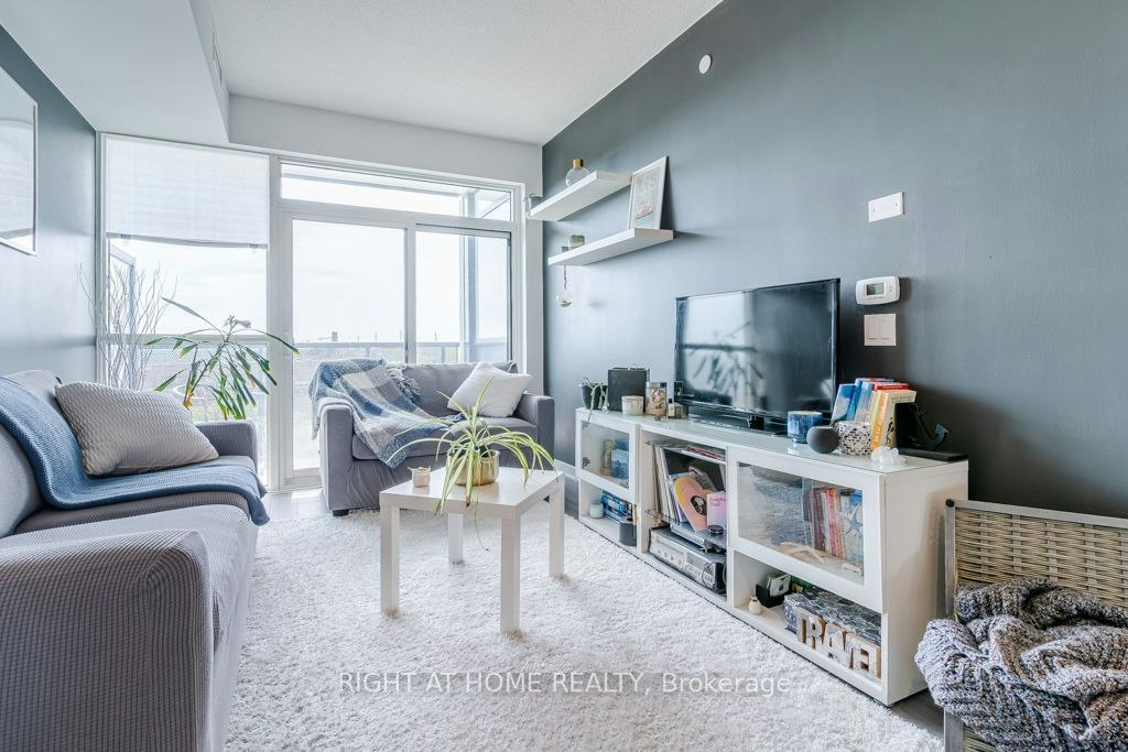 409-681 Yonge Street, Barrie, ON, L4N 4E8 - 10