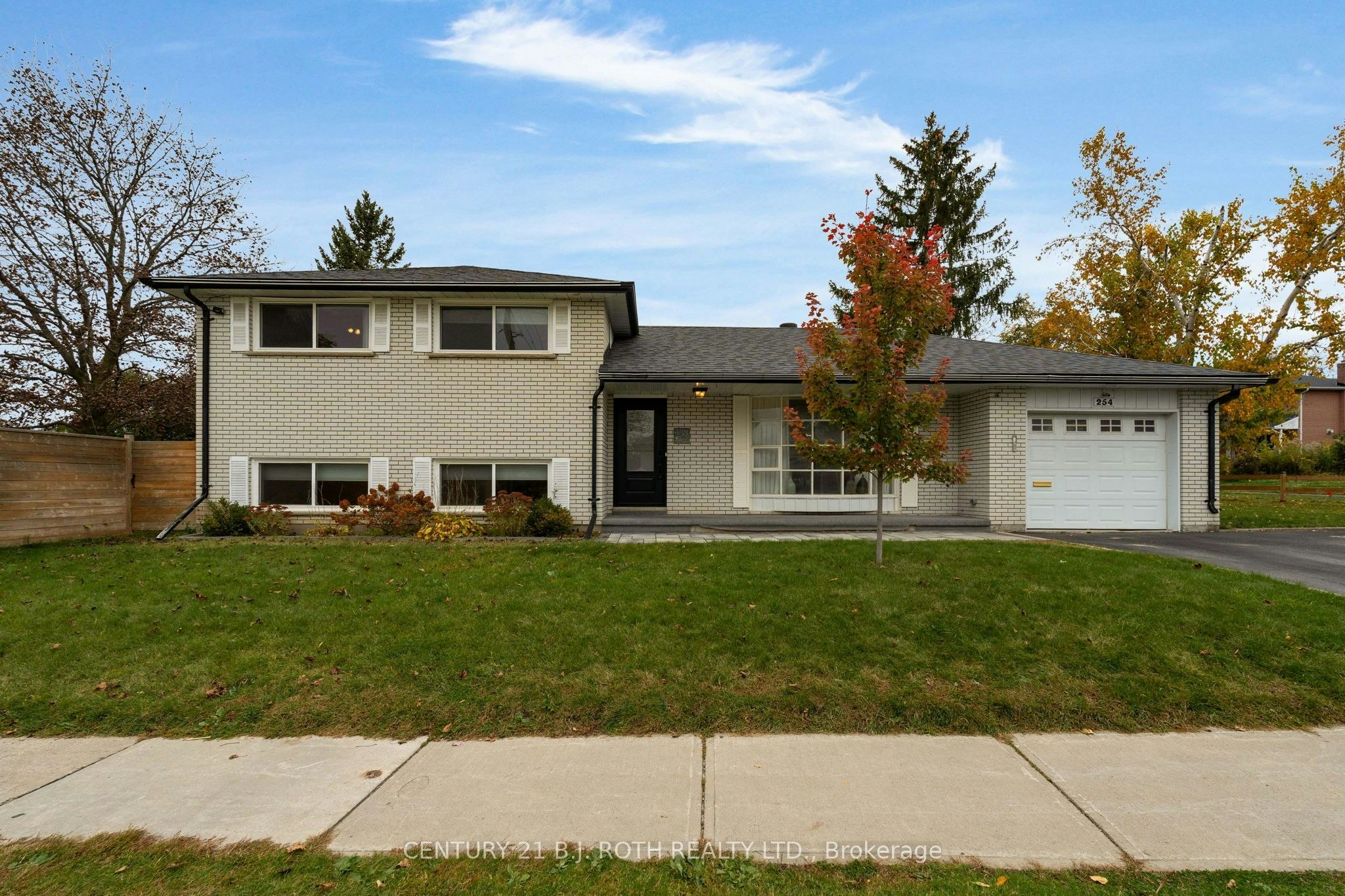 254 Grove Street E, Barrie, ON, L4M 2P9