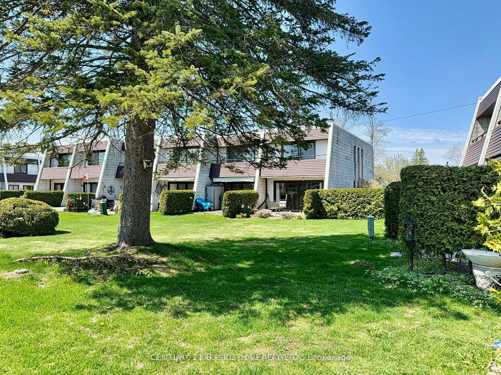 Unit 27-1 Paradise Boulevard W, Ramara, ON, L0K 1B0