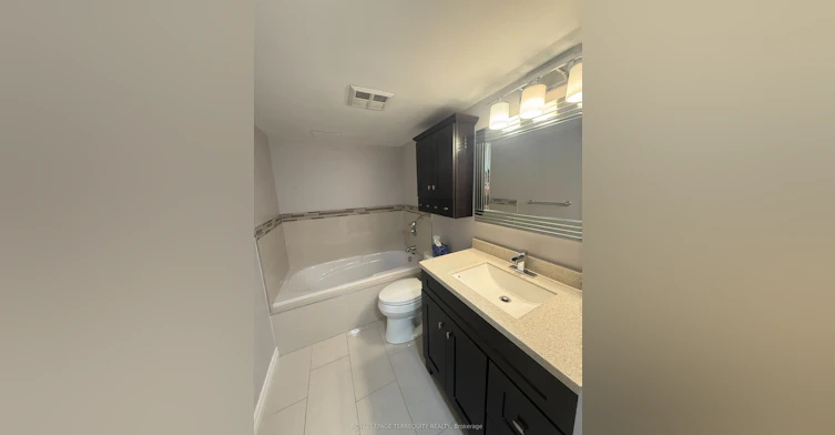 1005-140 Dunlop Street E, Barrie, ON, L4M 6H9 - 9