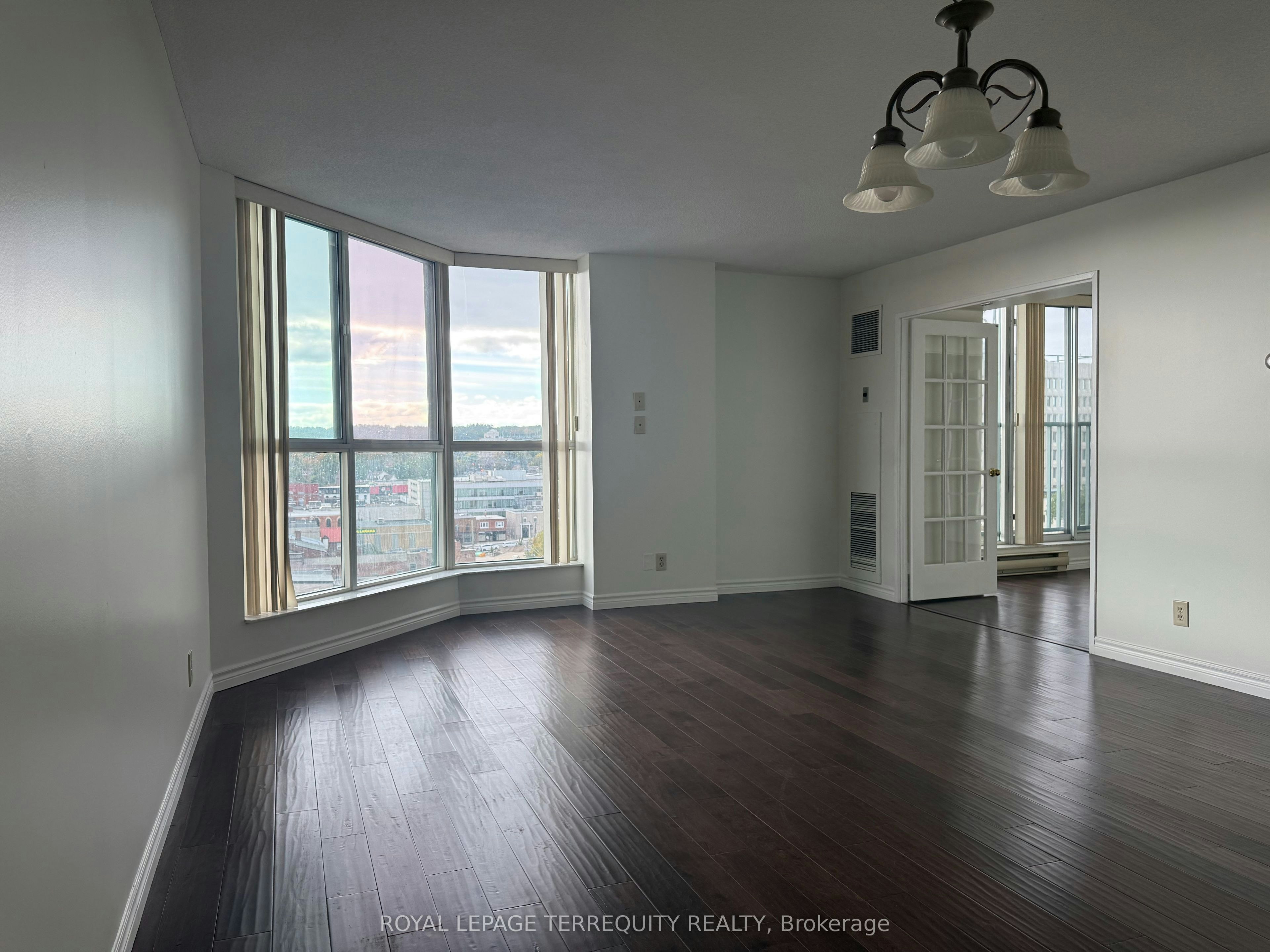 1005-140 Dunlop Street E, Barrie, ON, L4M 6H9 - 13