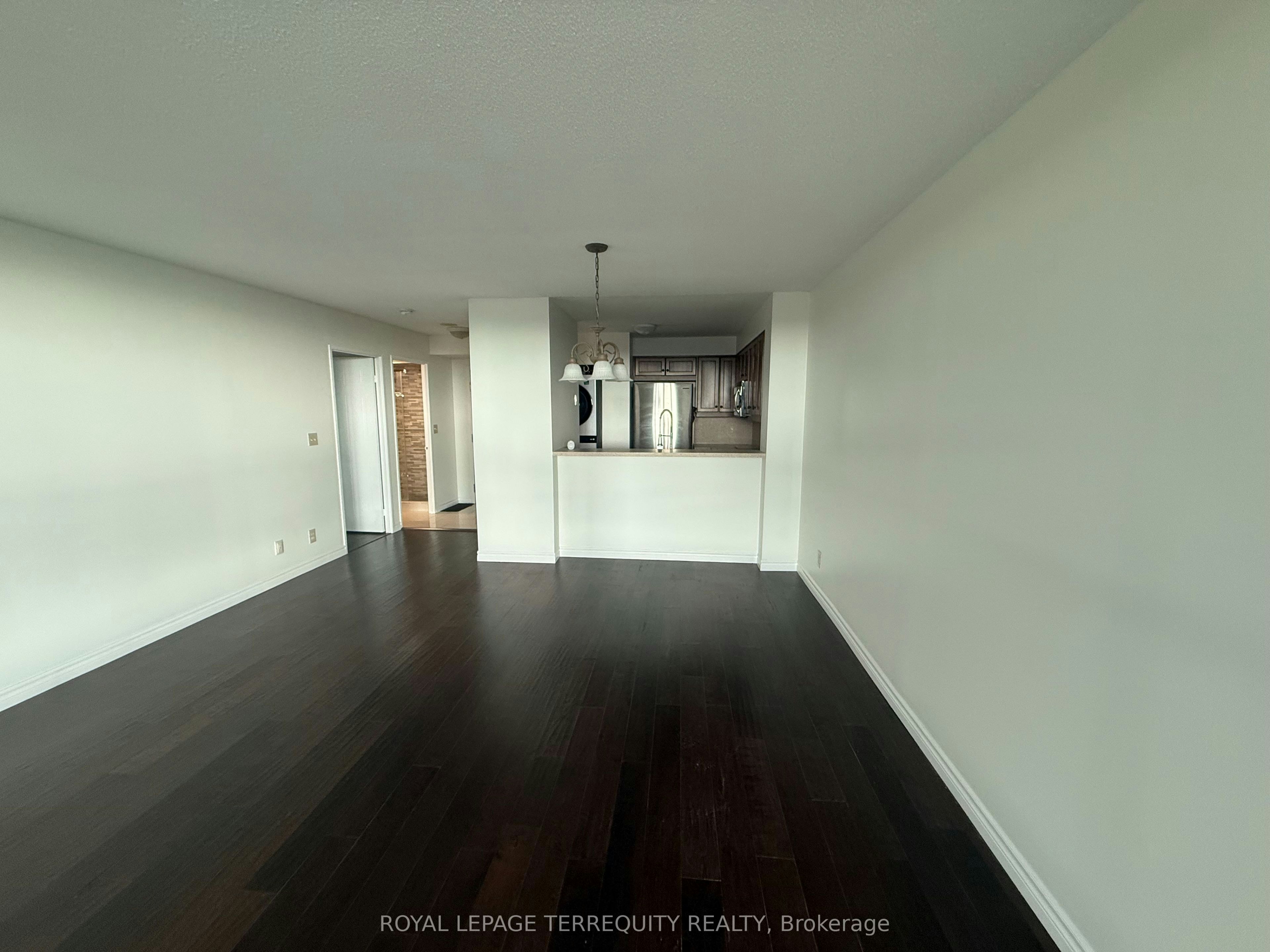 1005-140 Dunlop Street E, Barrie, ON, L4M 6H9 - 5