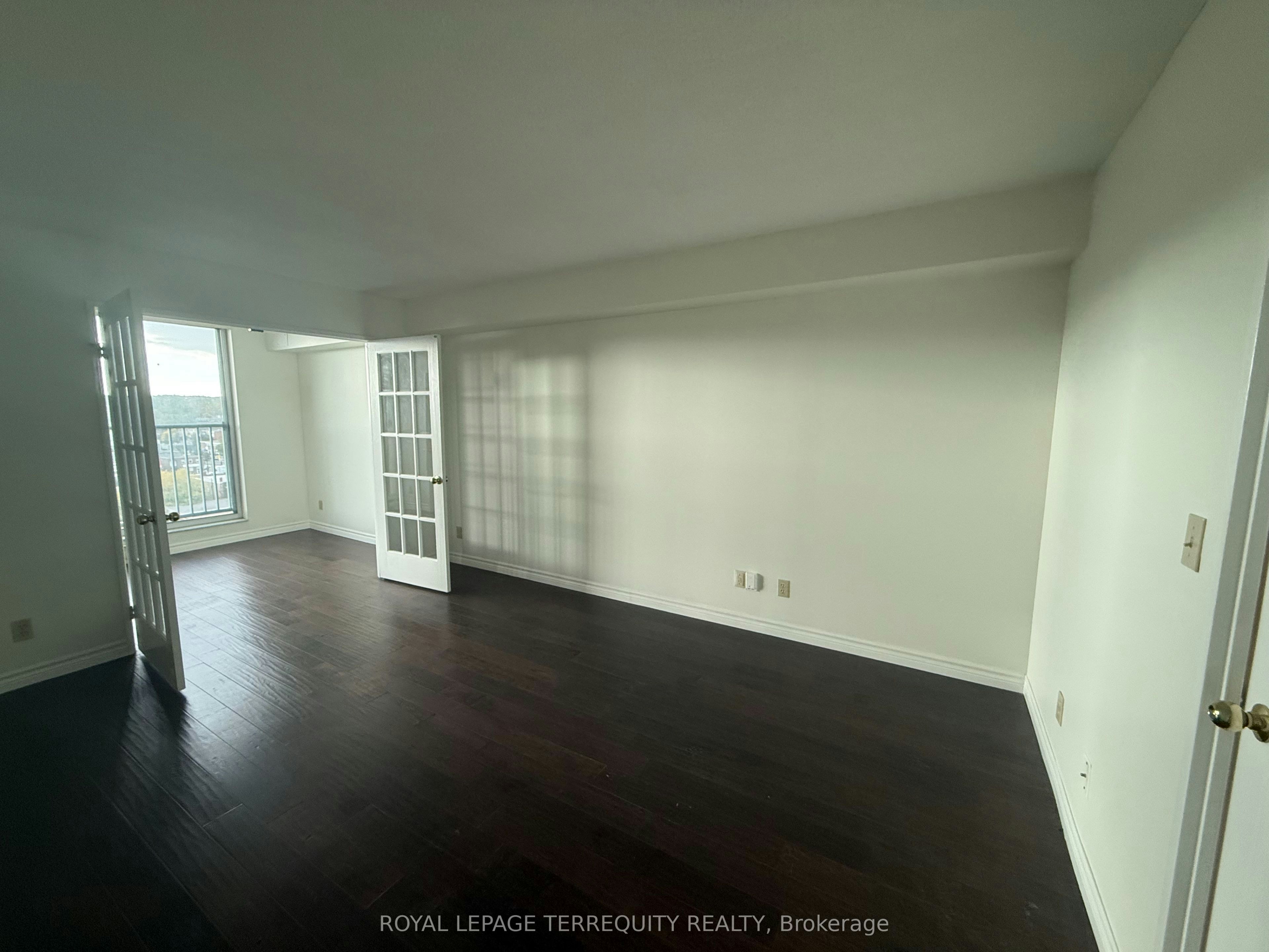 1005-140 Dunlop Street E, Barrie, ON, L4M 6H9 - 8