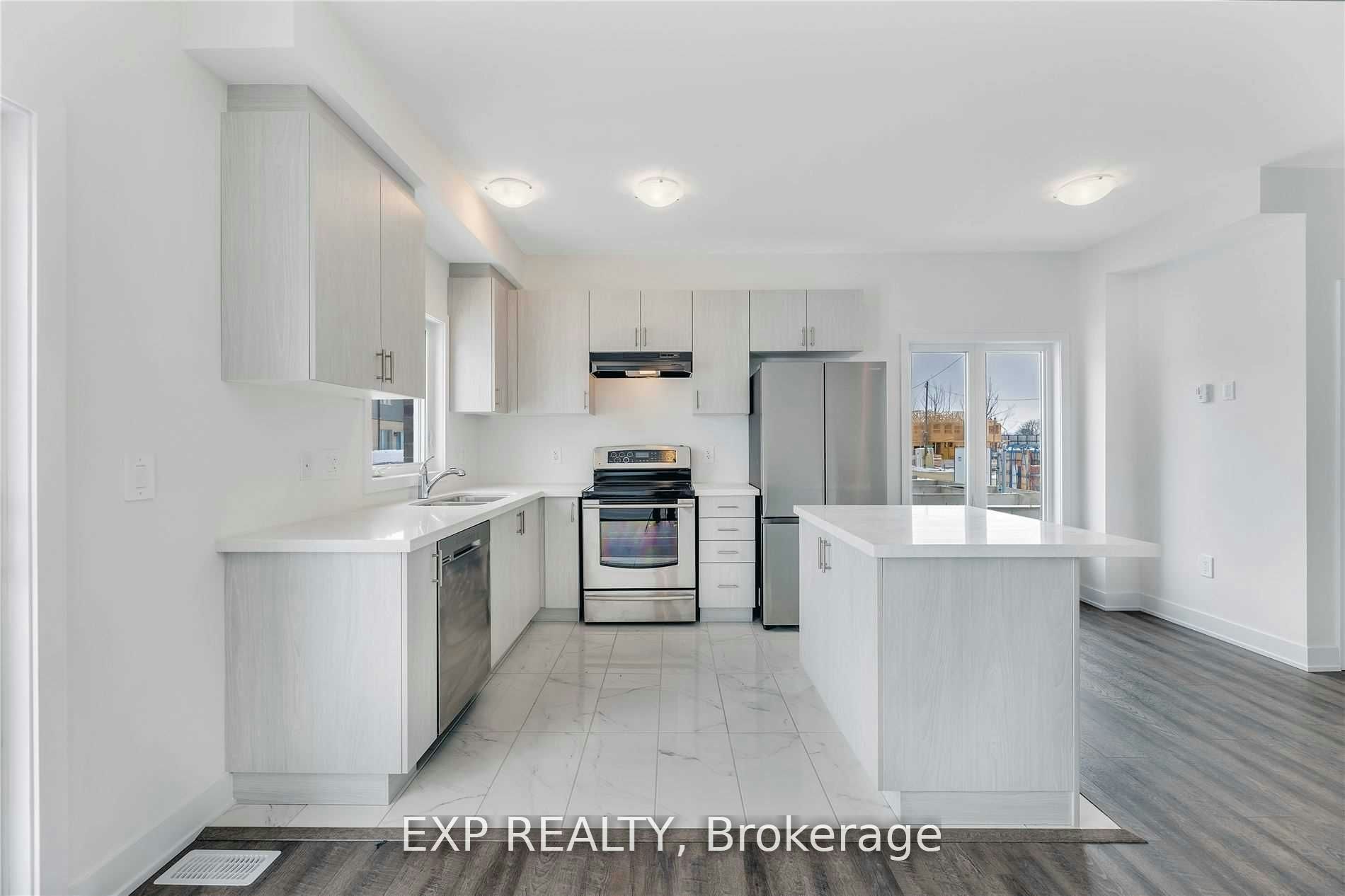 11 Evergreen Terrace, Barrie, ON, L9J 0M6 - 5