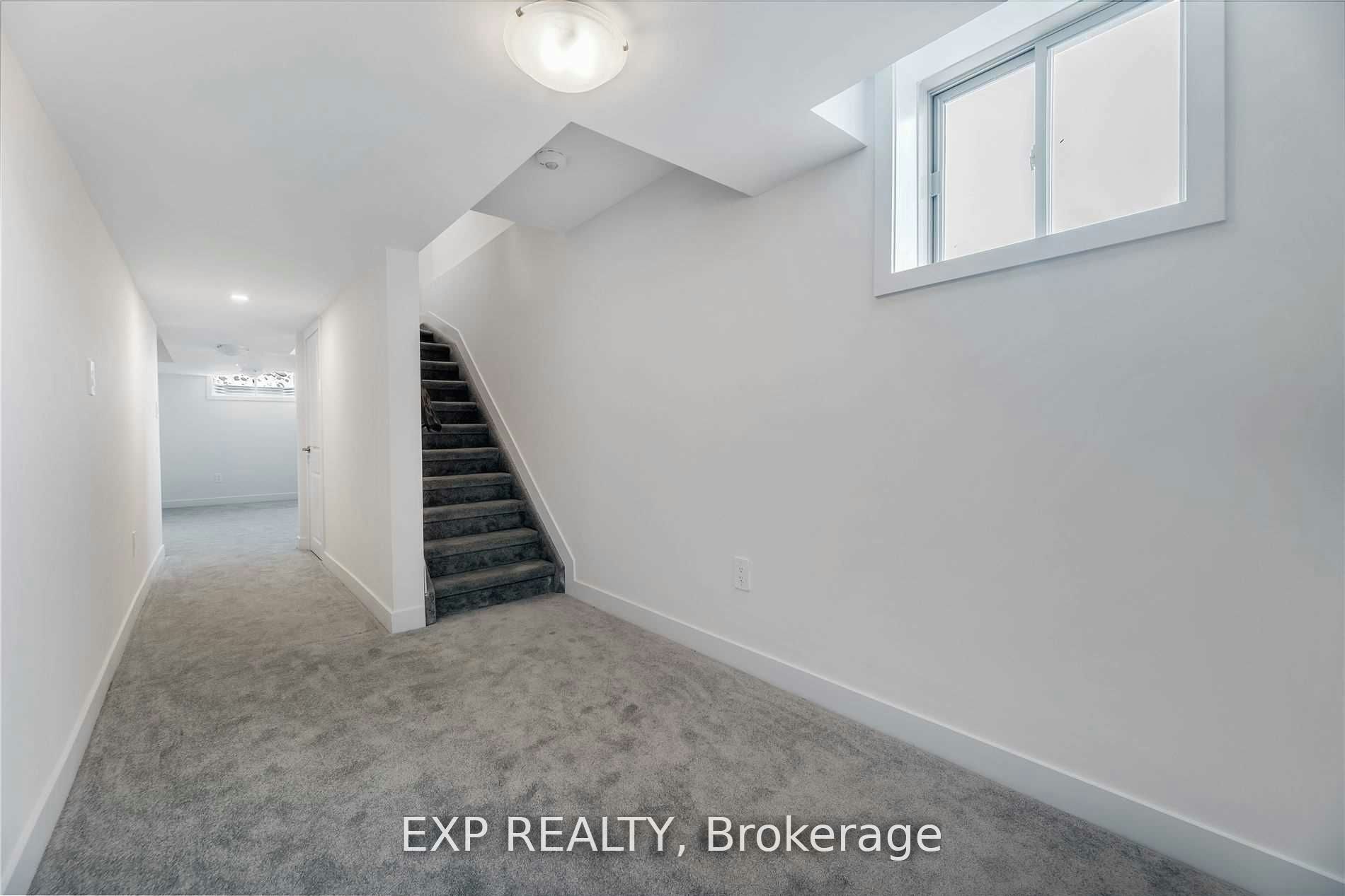 11 Evergreen Terrace, Barrie, ON, L9J 0M6 - 19