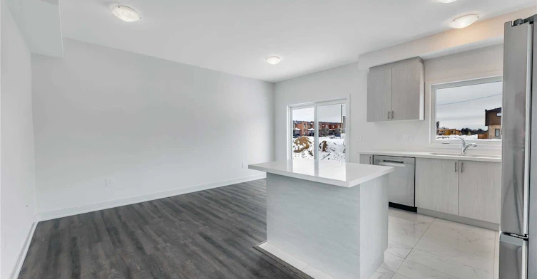 11 Evergreen Terrace, Barrie, ON, L9J 0M6 - 7