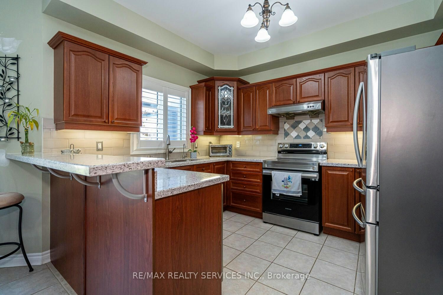 22 Sovereign's Gate, Barrie, ON, L4N 0K7 - 14