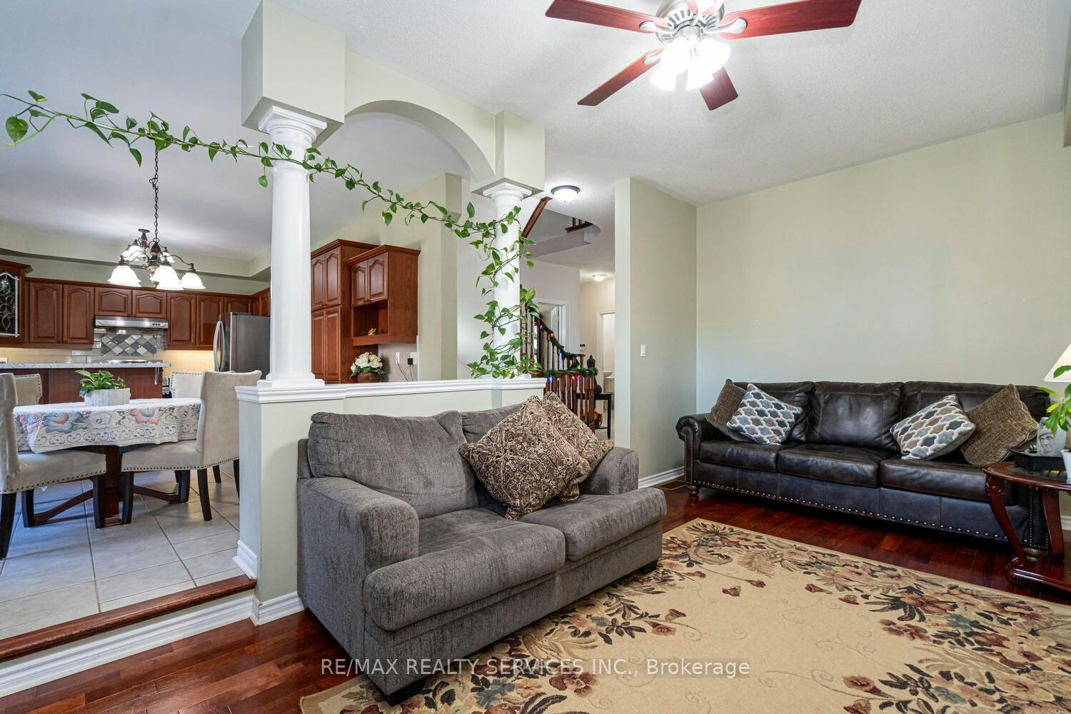 22 Sovereign's Gate, Barrie, ON, L4N 0K7 - 11