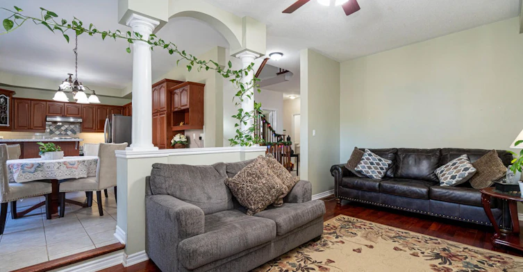 22 Sovereign's Gate, Barrie, ON, L4N 0K7 - 11
