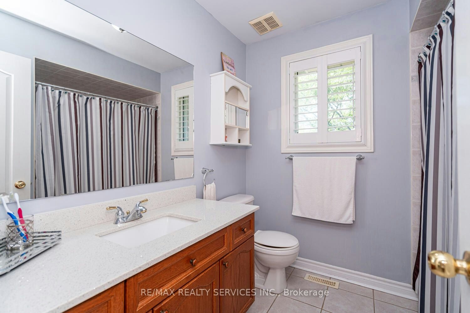 22 Sovereign's Gate, Barrie, ON, L4N 0K7 - 31