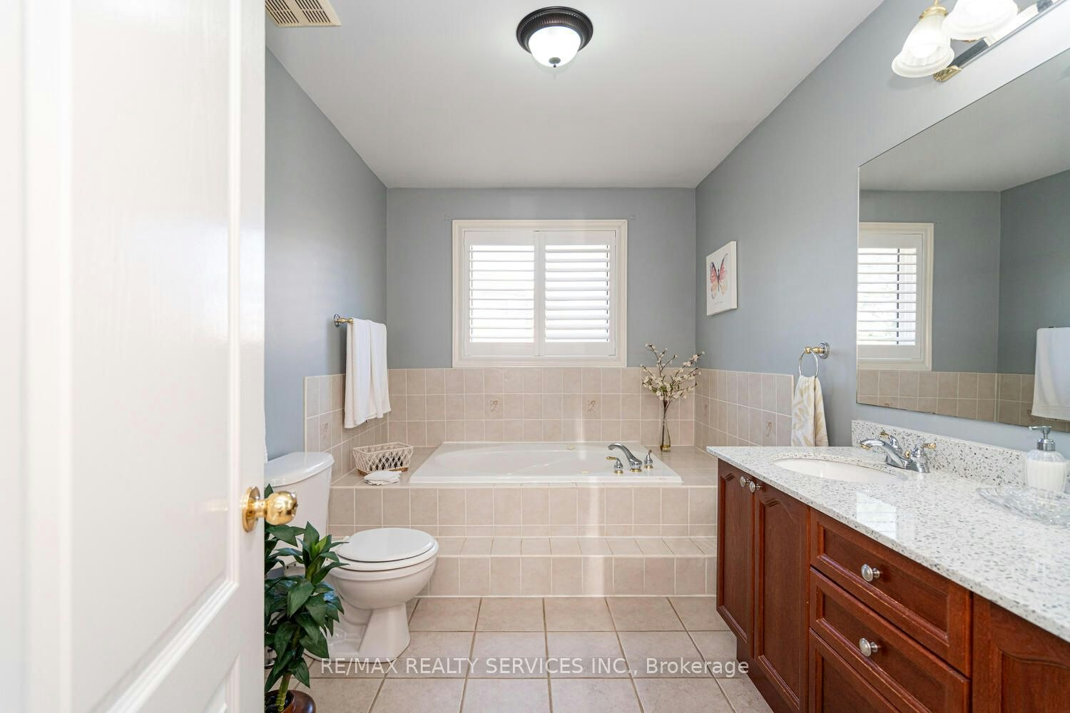 22 Sovereign's Gate, Barrie, ON, L4N 0K7 - 27