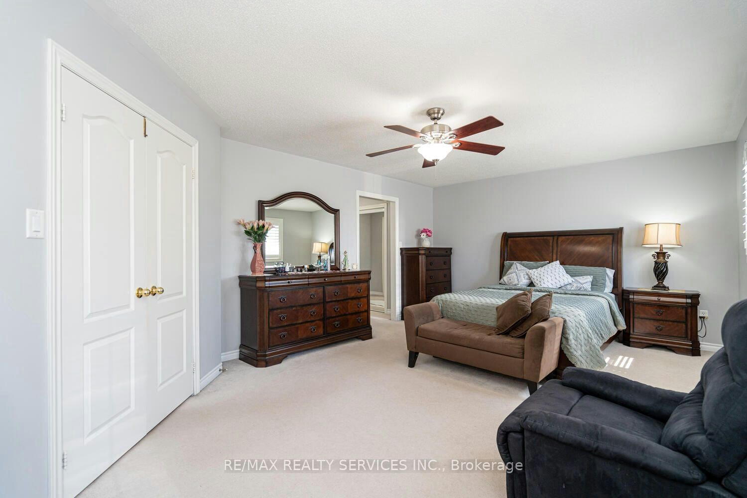 22 Sovereign's Gate, Barrie, ON, L4N 0K7 - 25