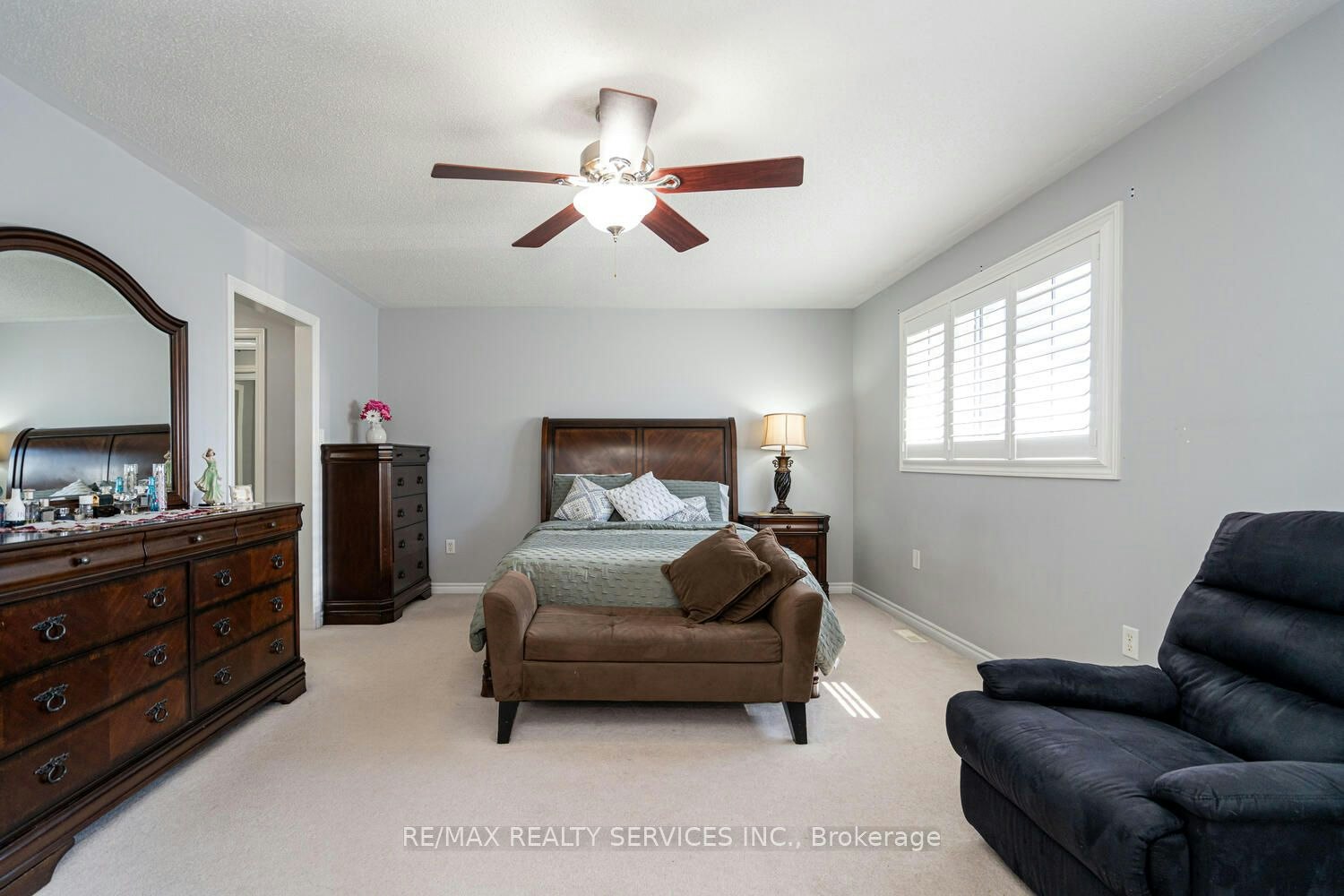 22 Sovereign's Gate, Barrie, ON, L4N 0K7 - 24