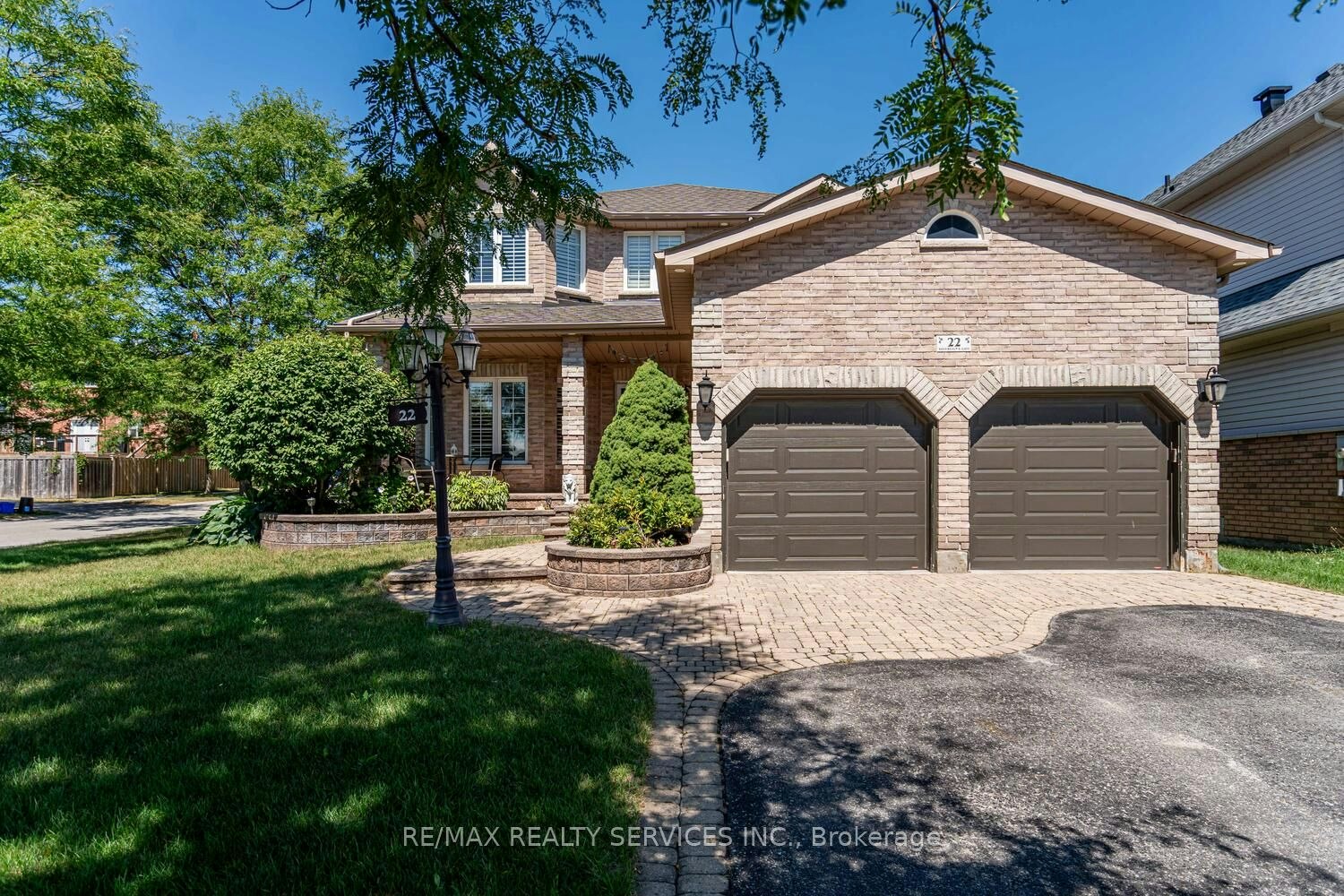 22 Sovereign's Gate, Barrie, ON, L4N 0K7 - 2
