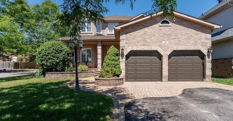 22 Sovereign's Gate, Barrie, ON, L4N 0K7 - 2