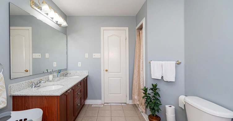 22 Sovereign's Gate, Barrie, ON, L4N 0K7 - 28