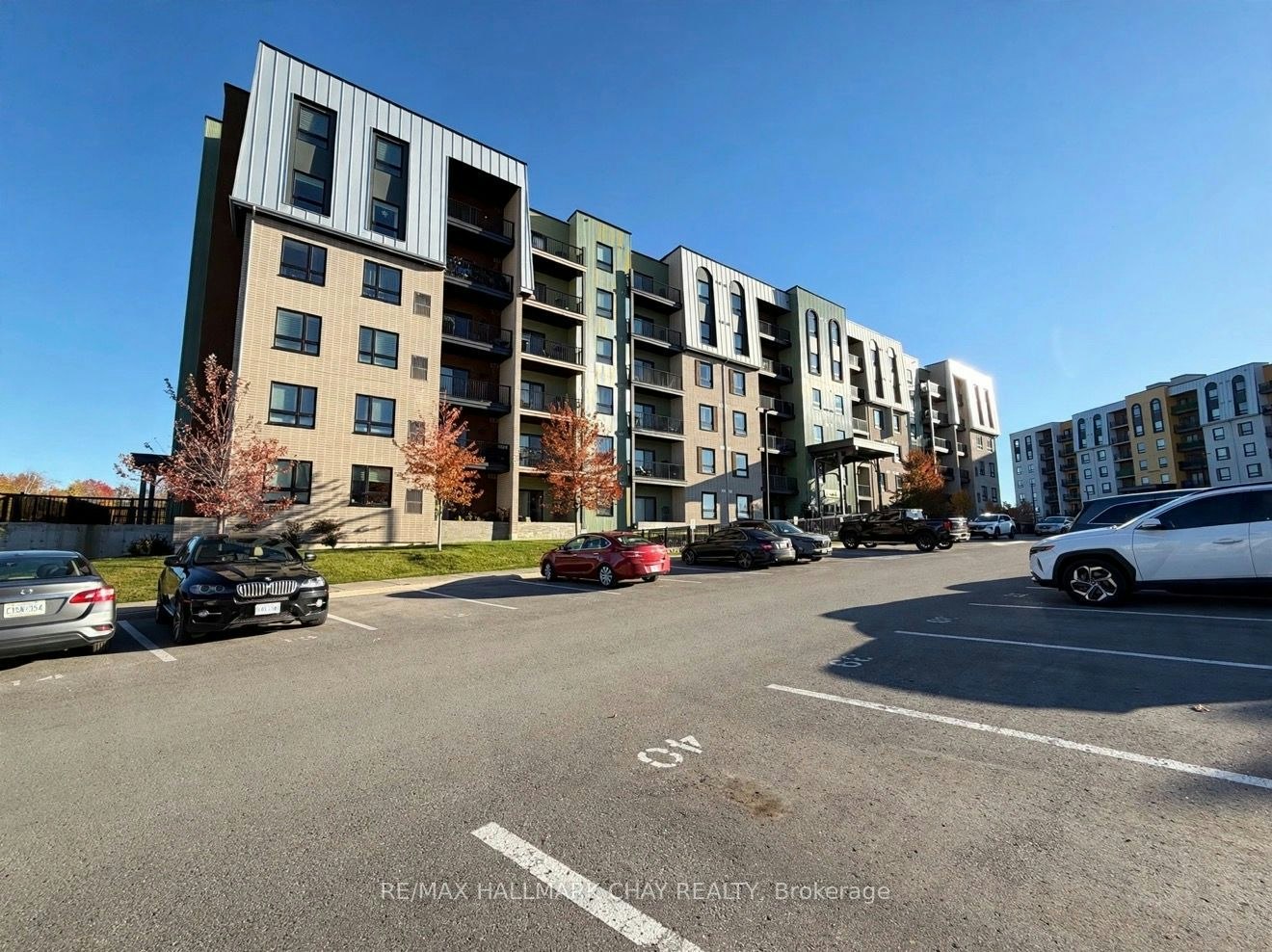304-5 Chef Lane, Barrie, ON, L9J 0J8 - 2