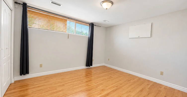 Lower-25 Glenridge Road, Barrie, ON, L4N 2X9 - 4