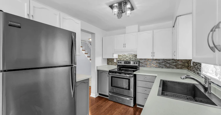 94 Laidlaw Drive, Barrie, ON, L4N 7S2 - 11