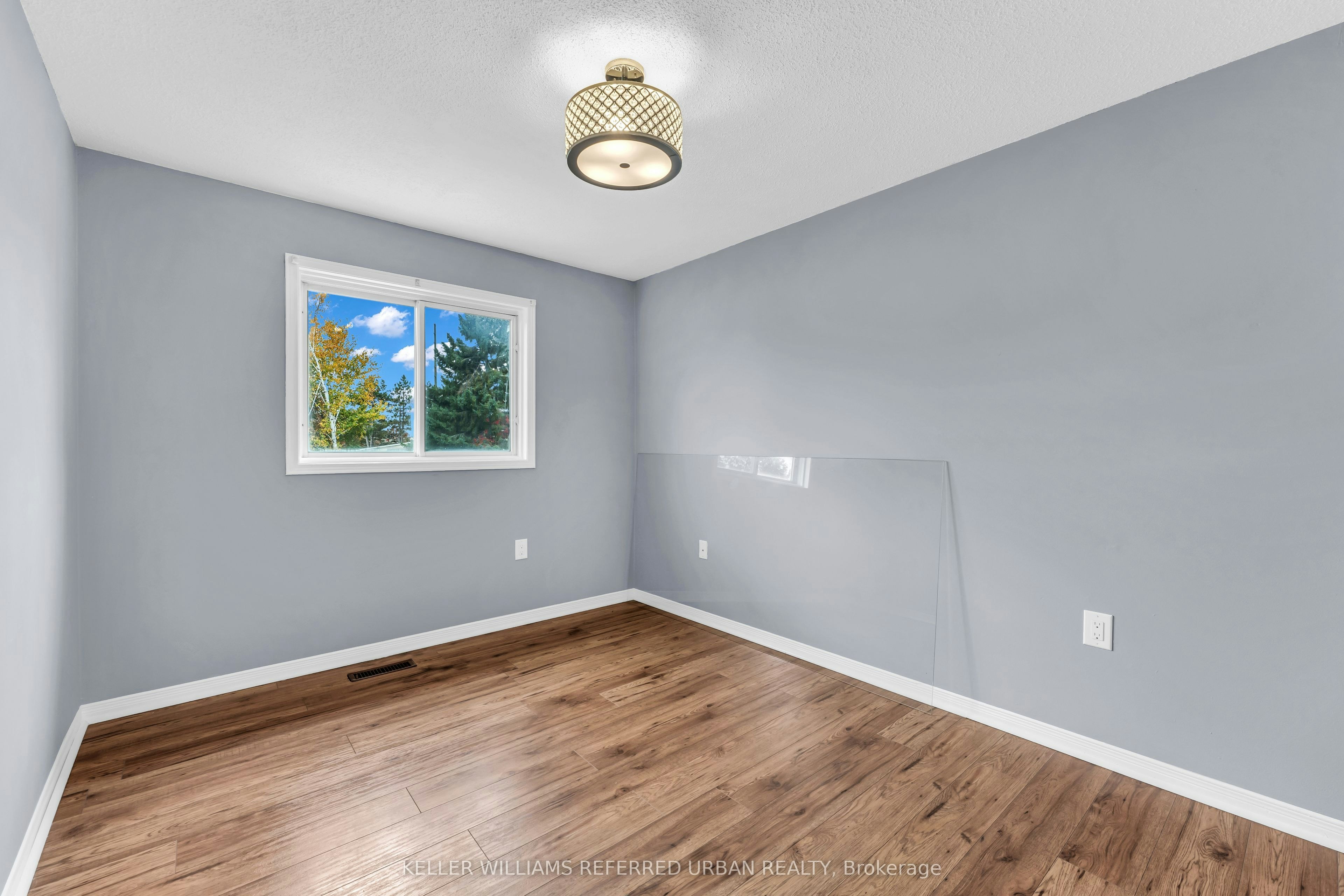 94 Laidlaw Drive, Barrie, ON, L4N 7S2 - 16
