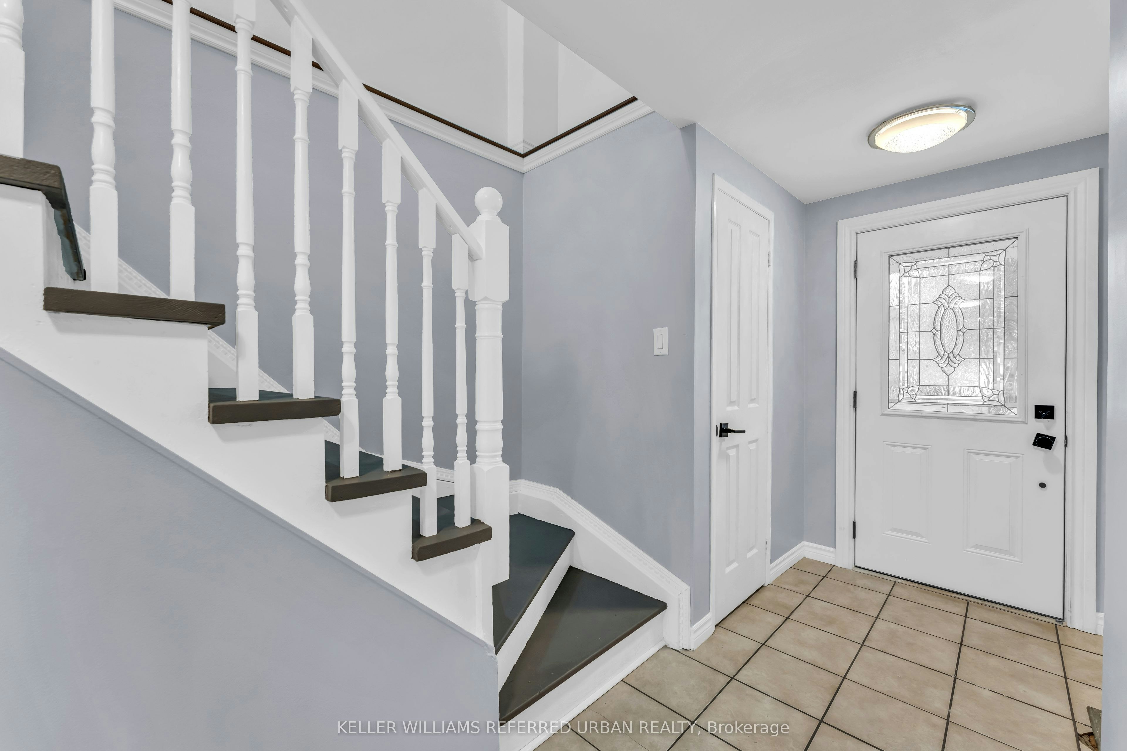 94 Laidlaw Drive, Barrie, ON, L4N 7S2 - 2