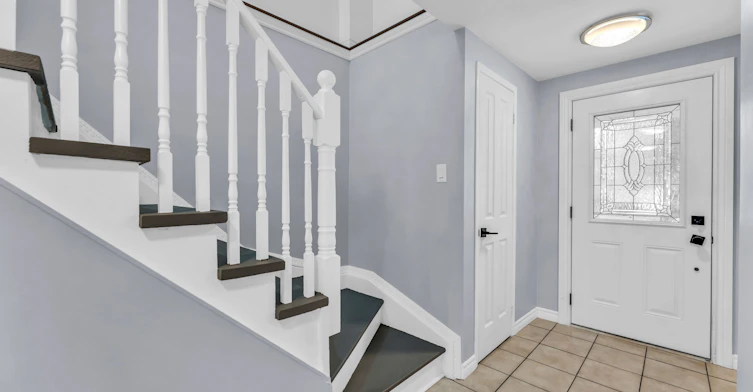94 Laidlaw Drive, Barrie, ON, L4N 7S2 - 2
