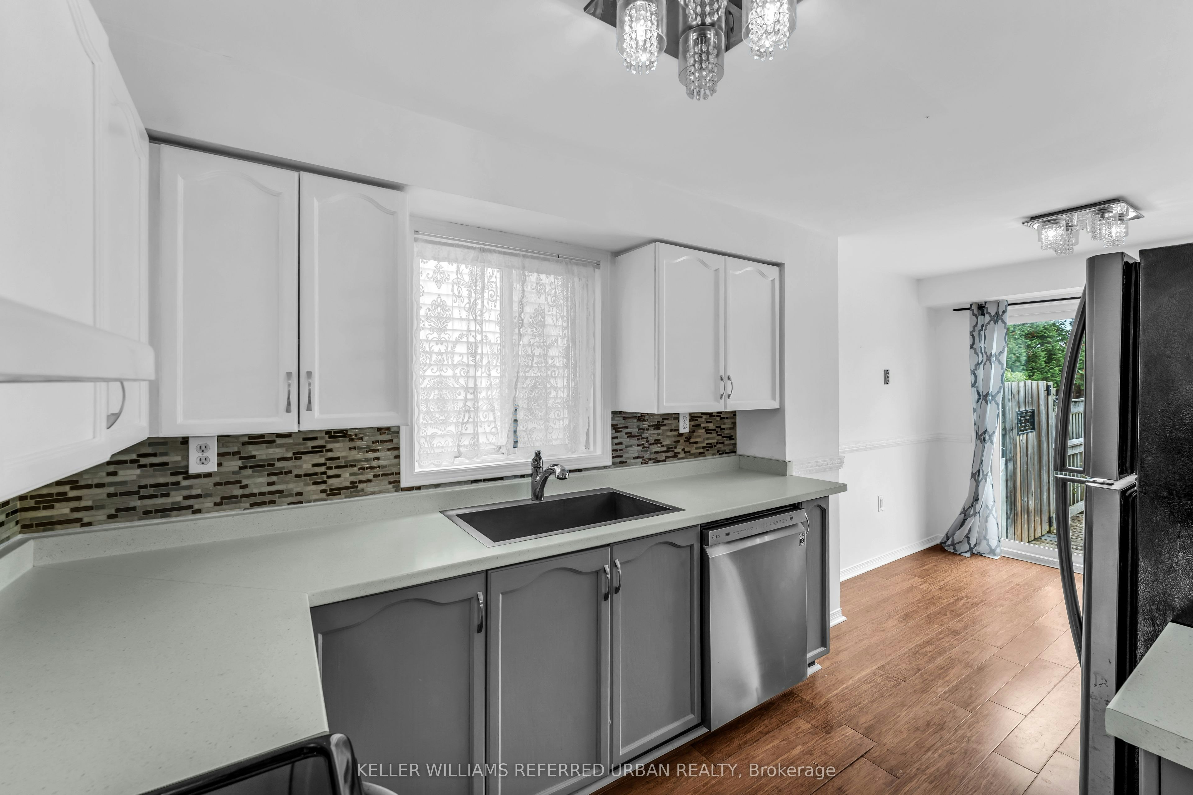 94 Laidlaw Drive, Barrie, ON, L4N 7S2 - 10