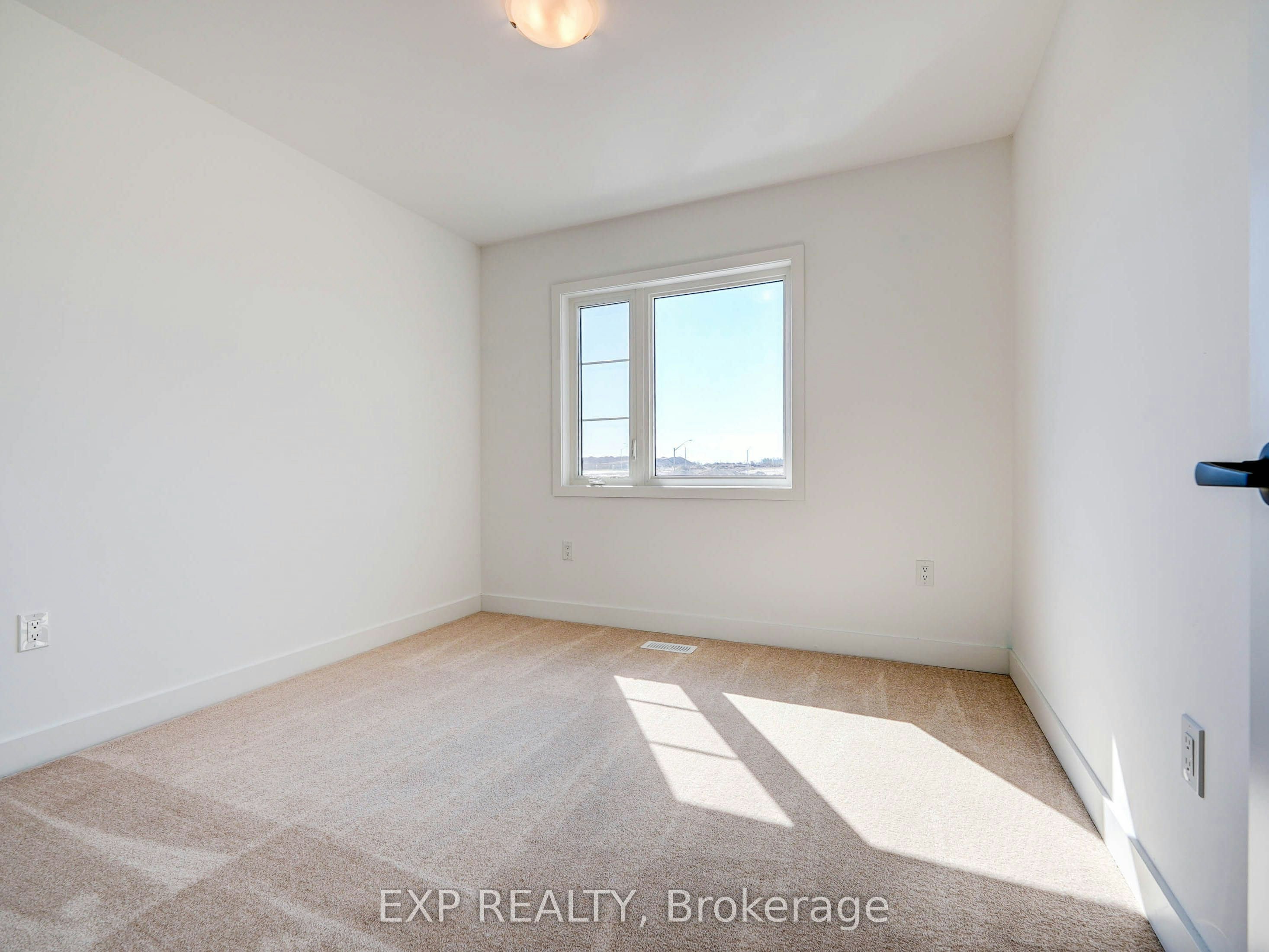 30 Wheatfield Road, Barrie, ON, L9J 0T8 - 30