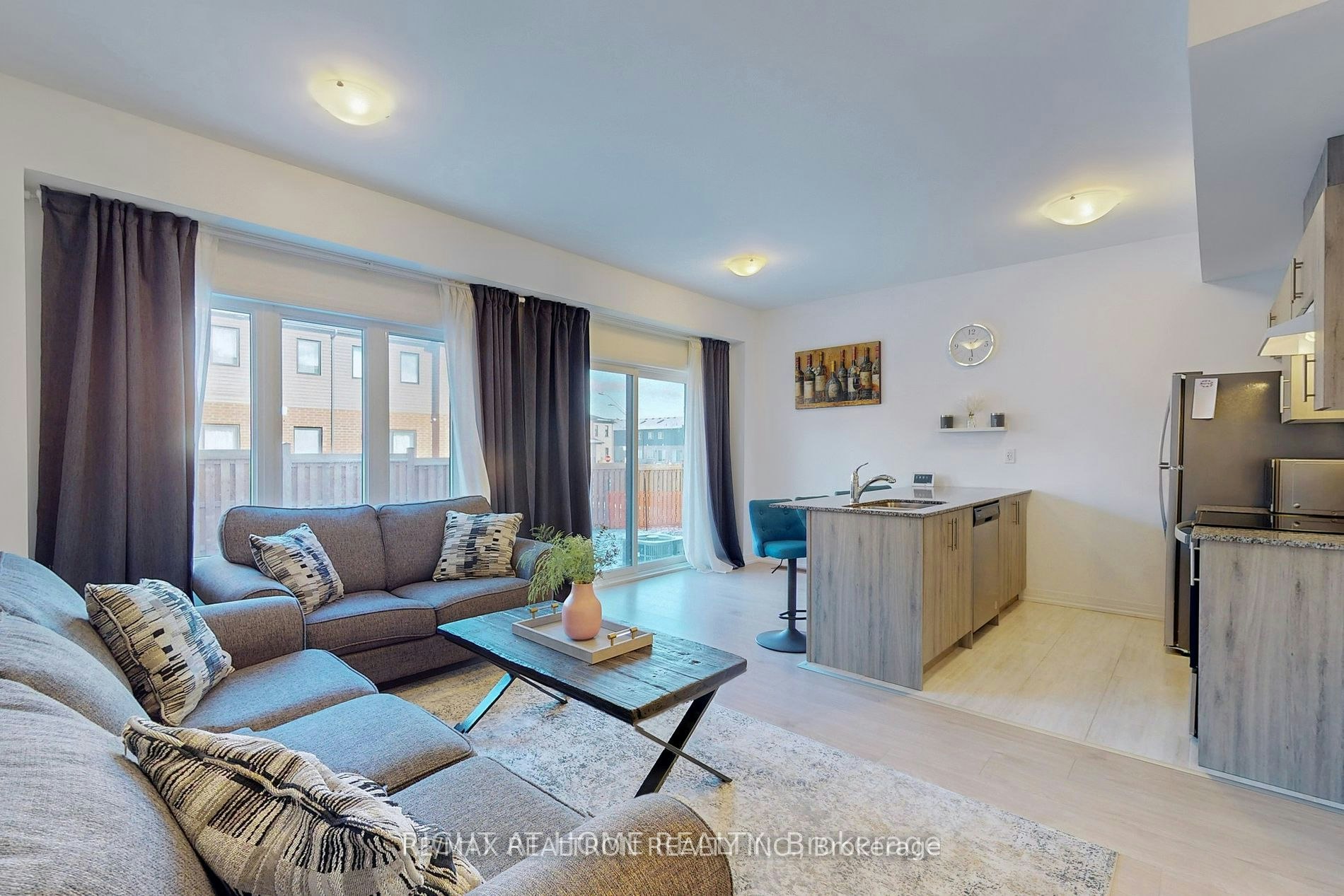 98 Fairlane Avenue, Barrie, ON, L9J 0M5 - 8