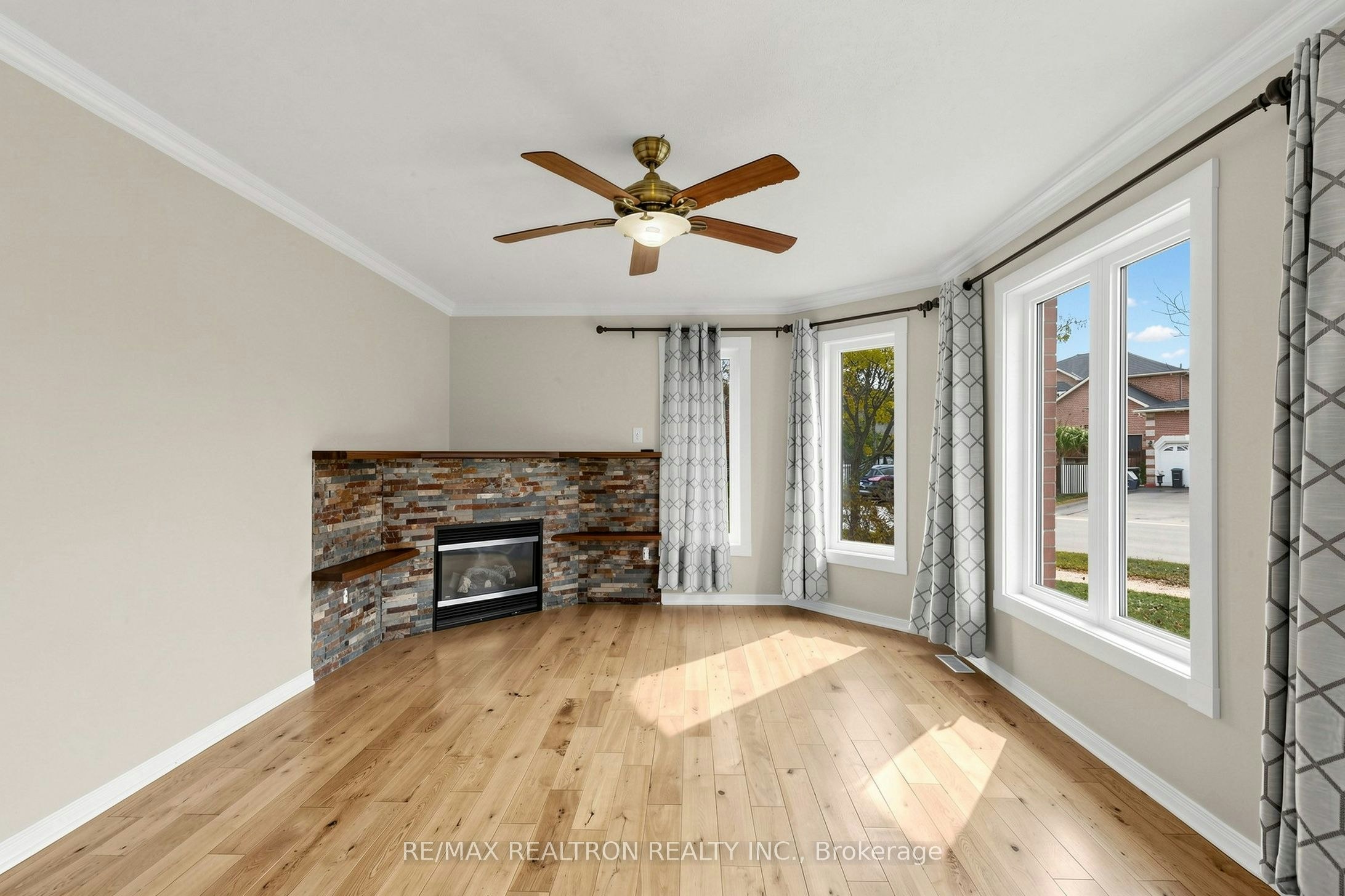 47 Birchwood Drive, Barrie, ON, L4M 6X7 - 9