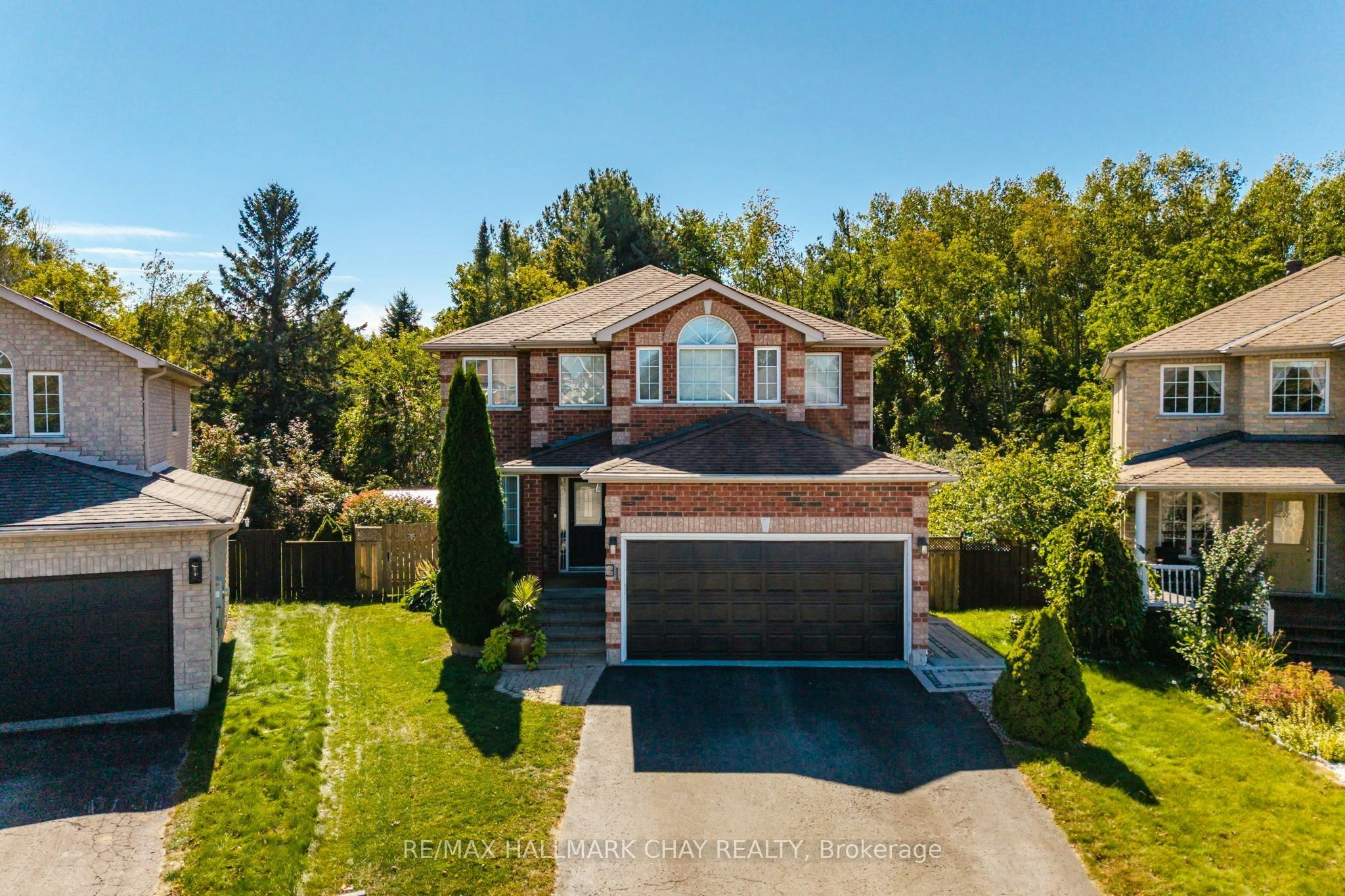 31 Mckenzie Crescent, Barrie, ON, L4N 0A9