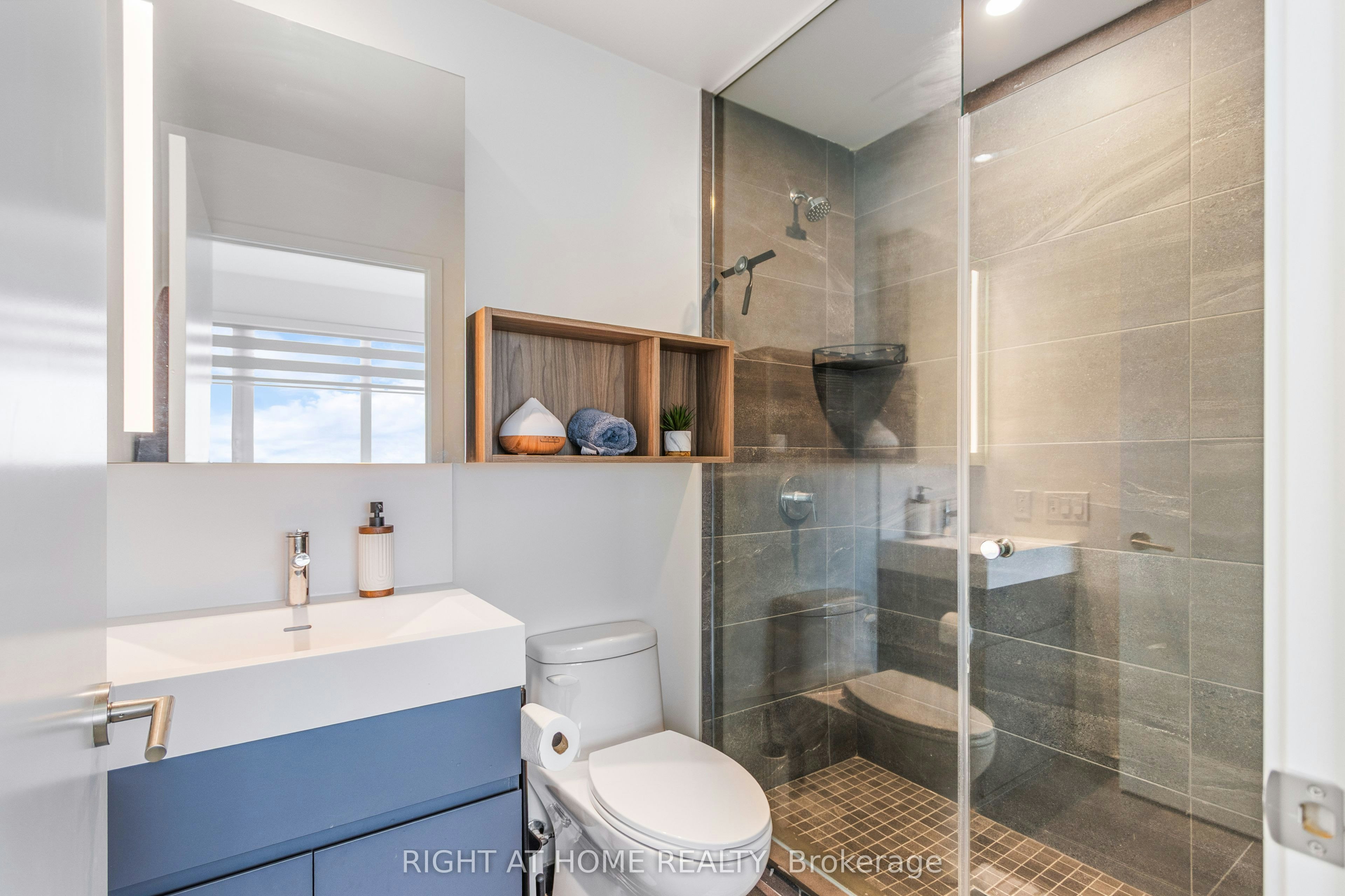 2407-39 Mary Street, Barrie, ON, L4N 1S9 - 12