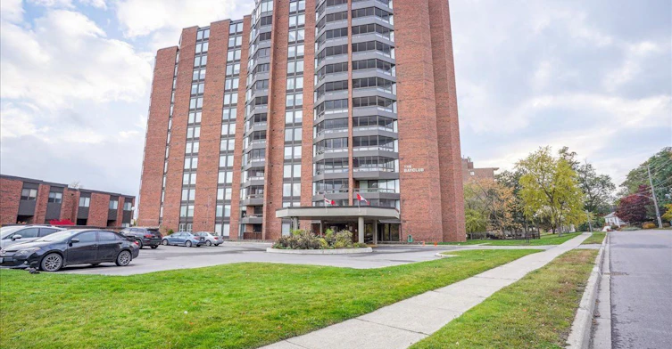 1208-181 Collier Street, Barrie, ON, L4M 3B5 - 2