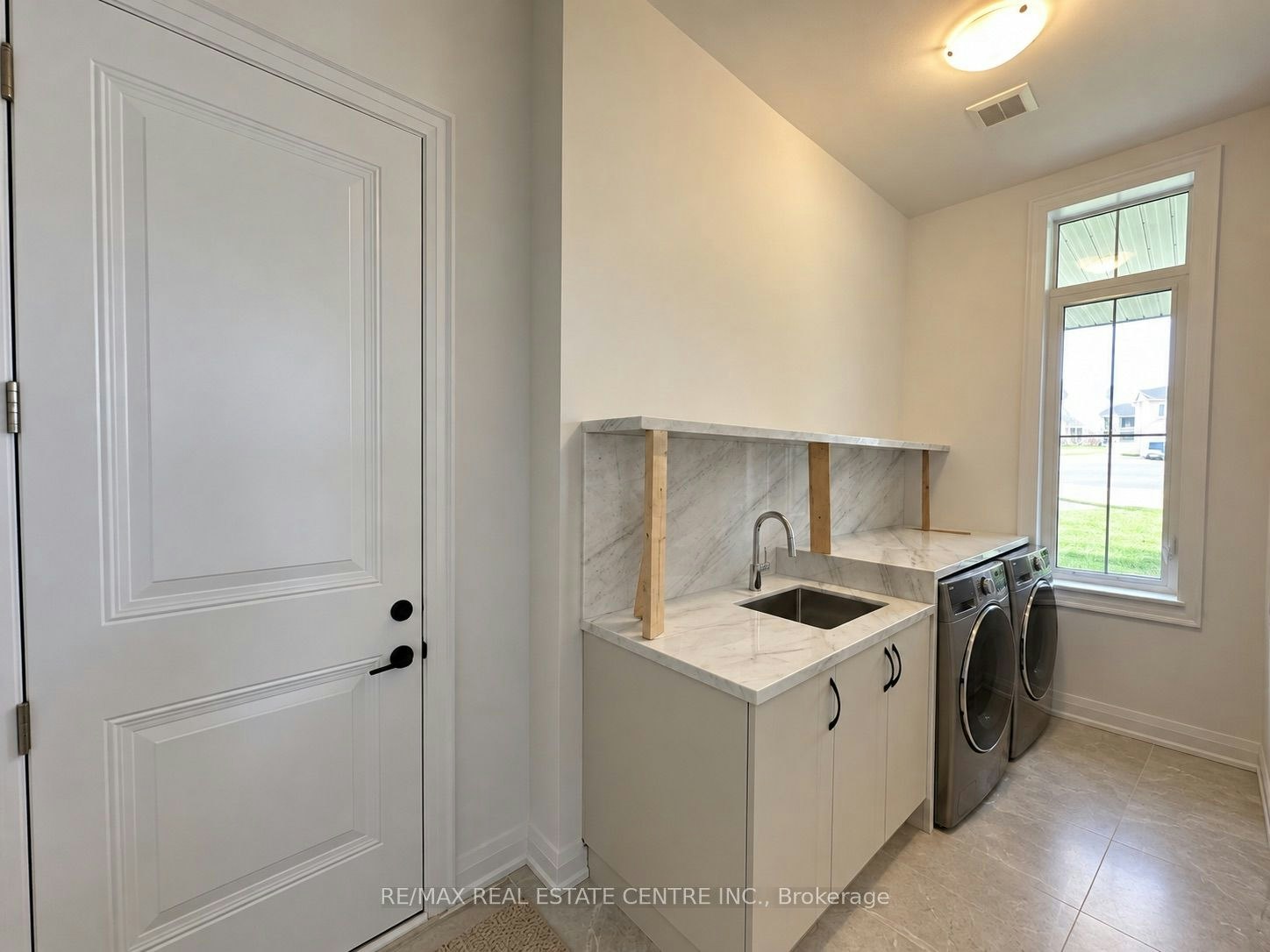 13 Vinnicombe Drive, Oro-Medonte, ON, L0L 2L0 - 25