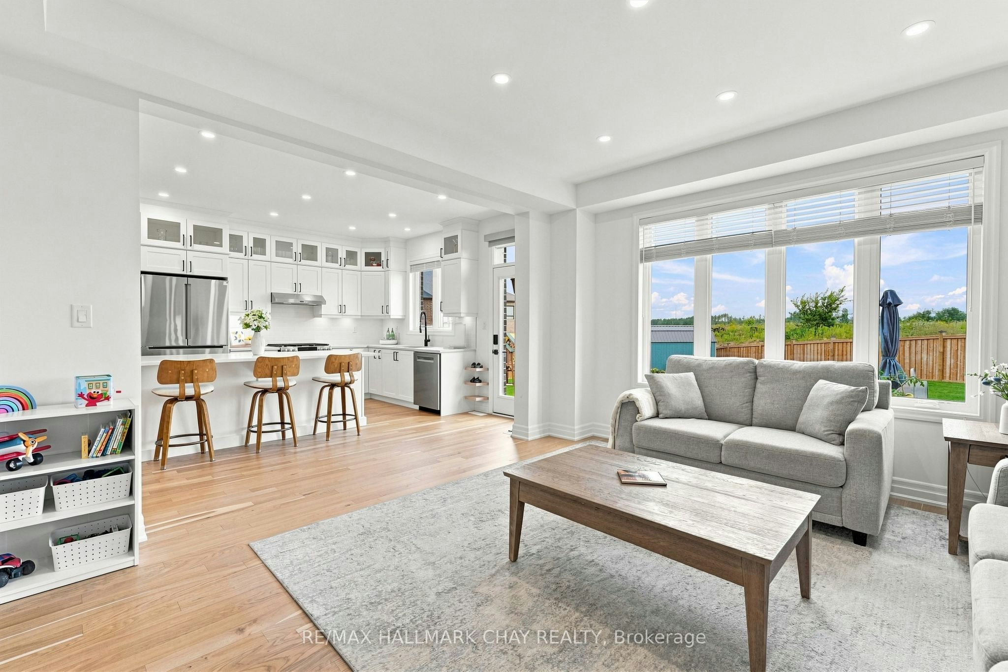 90 Mcbride Trail, Barrie, ON, L9J 0Y6 - 12