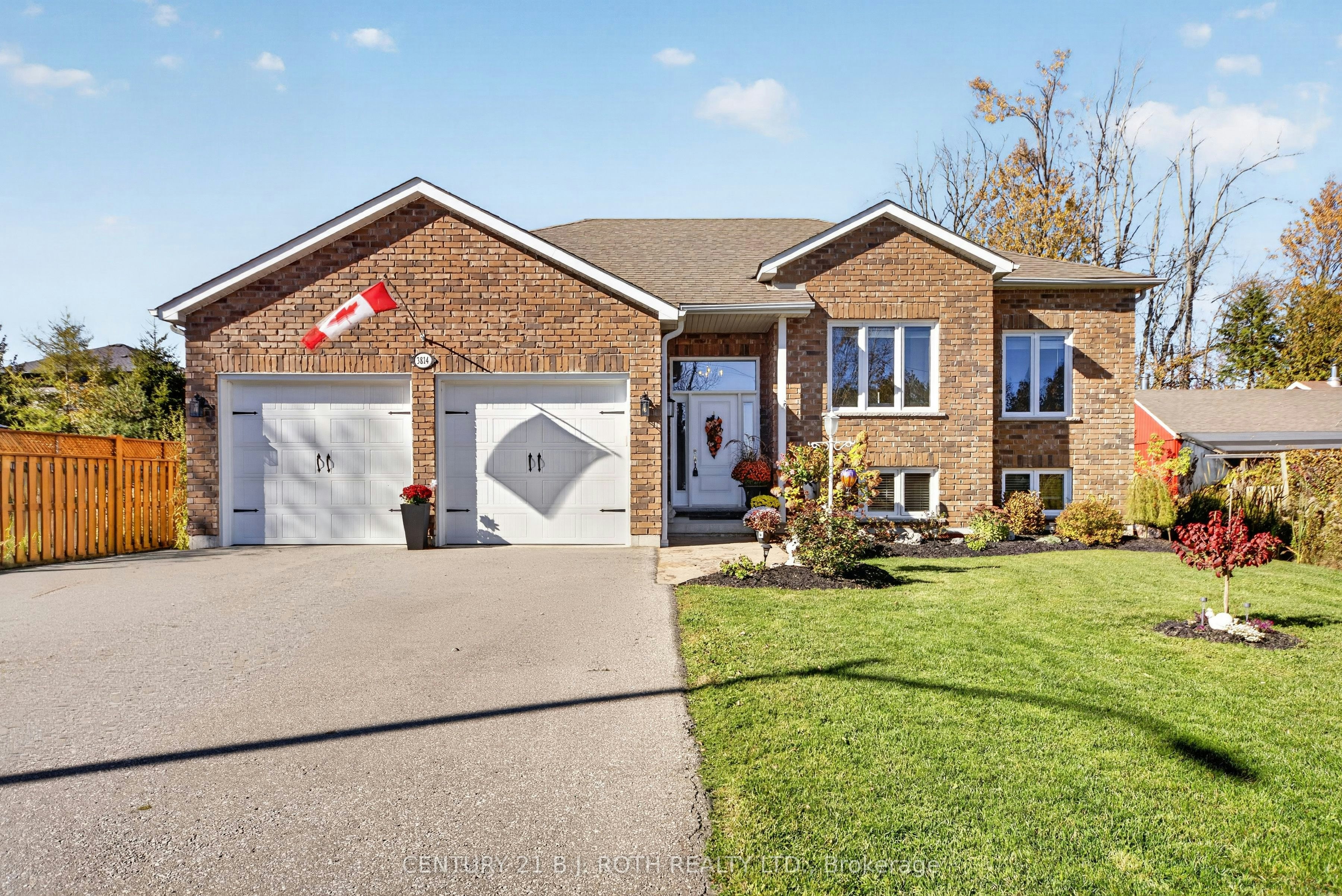 3814 Wood Avenue, Severn, ON, L3V 6H3