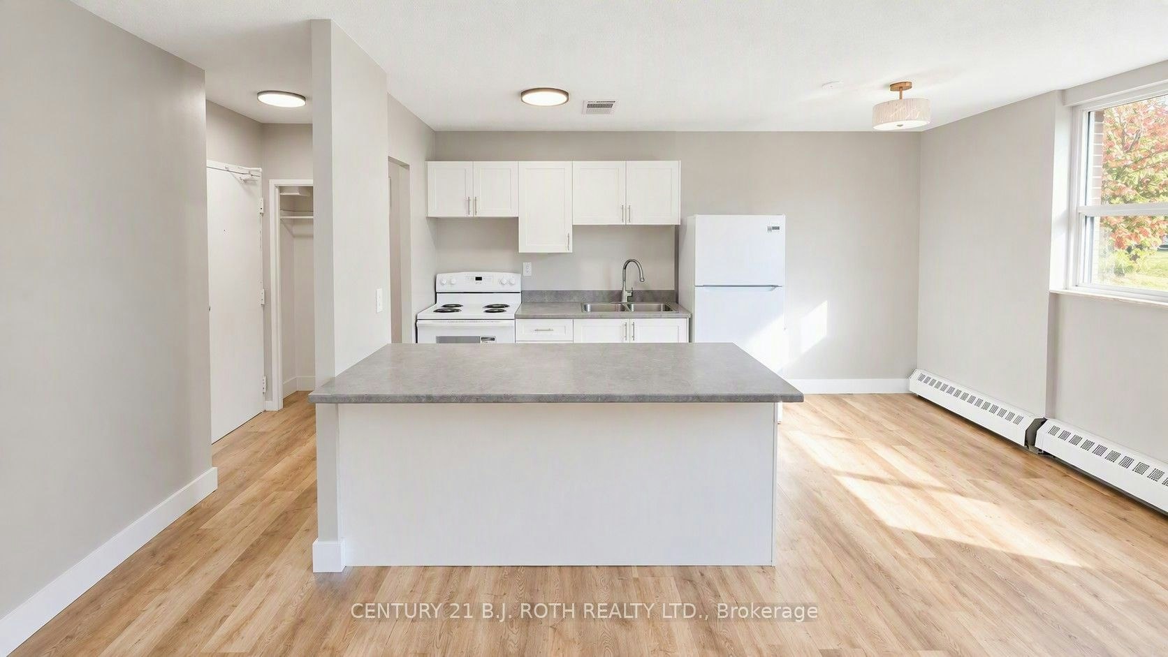 103-98 Holgate Street, Barrie, ON, L4N 2T9 - 4