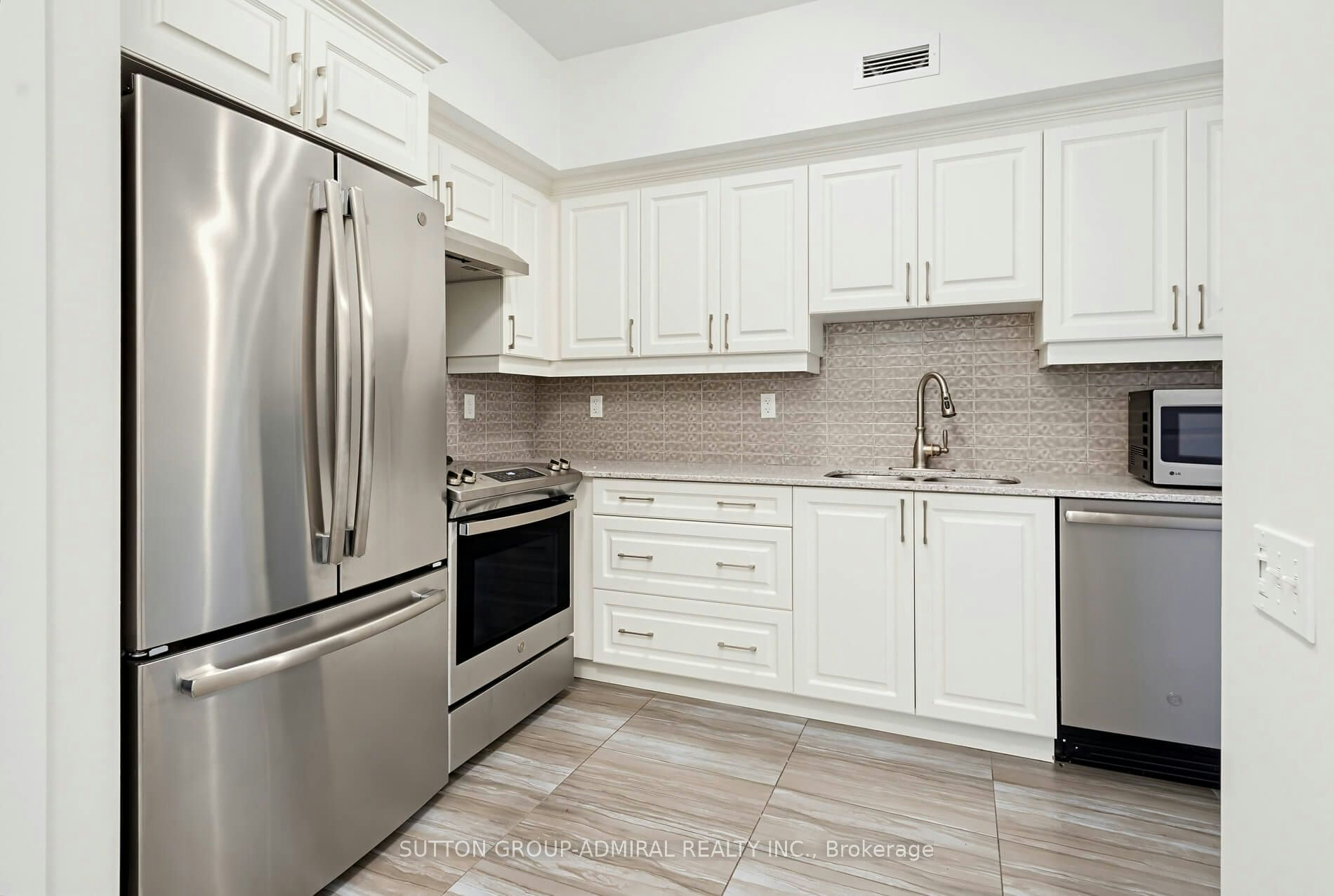 110-20 Koda Street, Barrie, ON, L9J 0J7 - 7