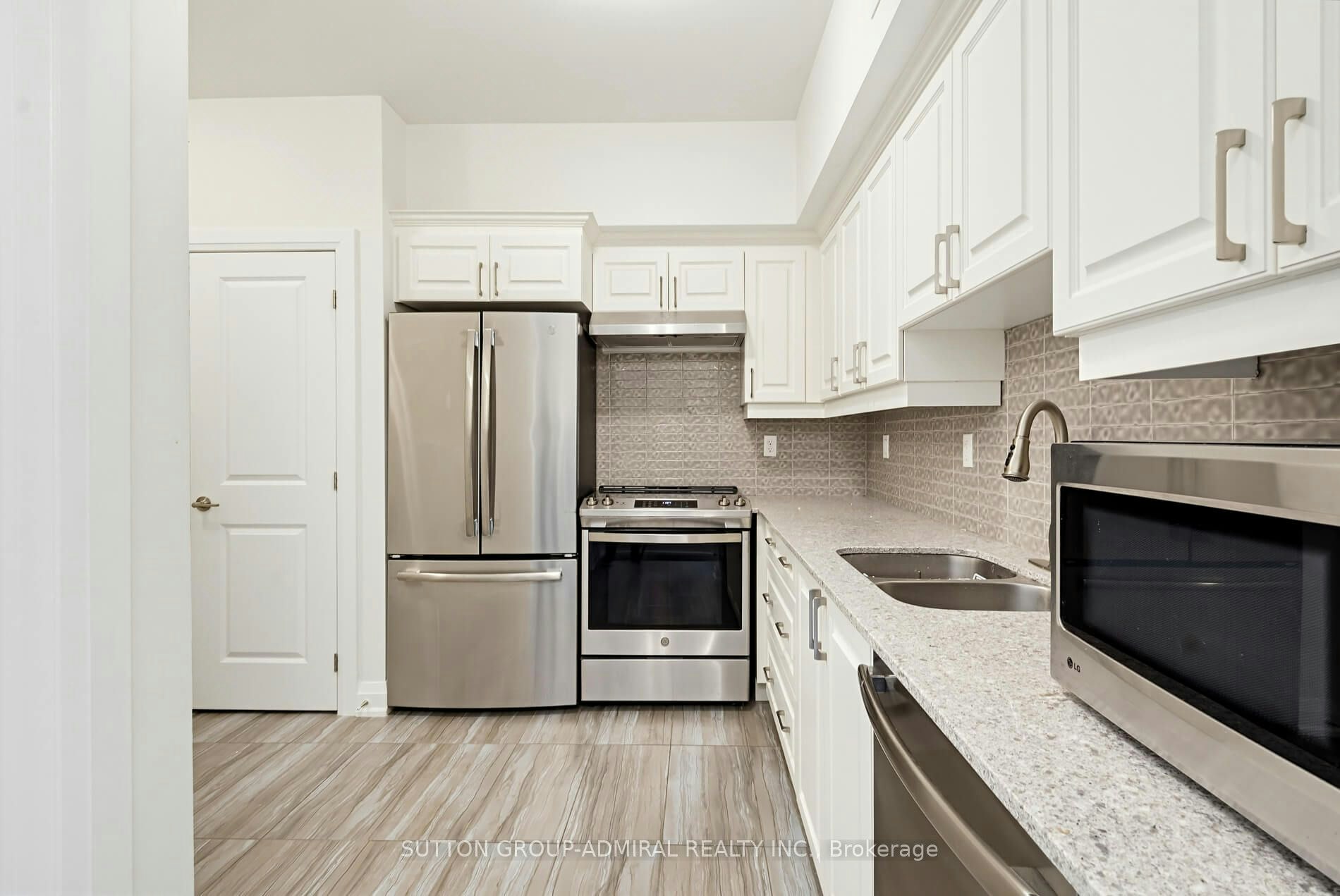 110-20 Koda Street, Barrie, ON, L9J 0J7 - 9