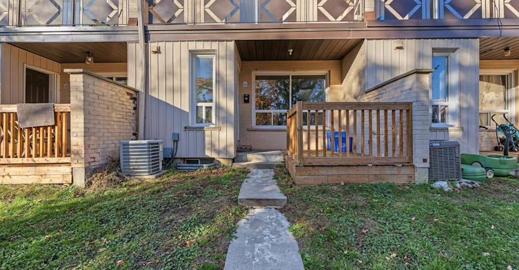 26-275 Blake Street, Barrie, ON, L4M 1K7