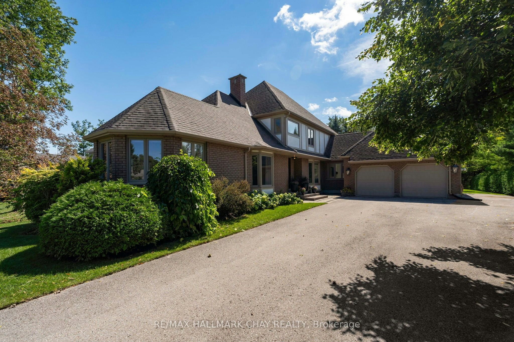 9 Howard Drive, Oro-Medonte, ON, L0L 2E0