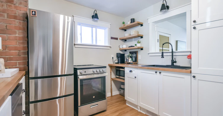 3358 Muskoka Street, Severn, ON, L0K 2B0 - 8