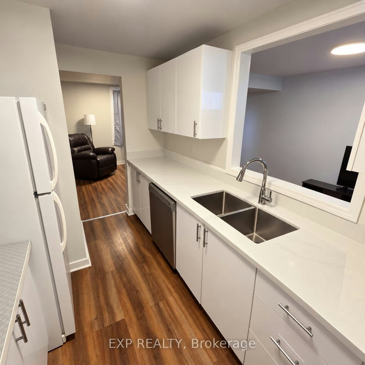 Lower-16 Lucas Avenue, Barrie, ON, L4N 9N1 - 4