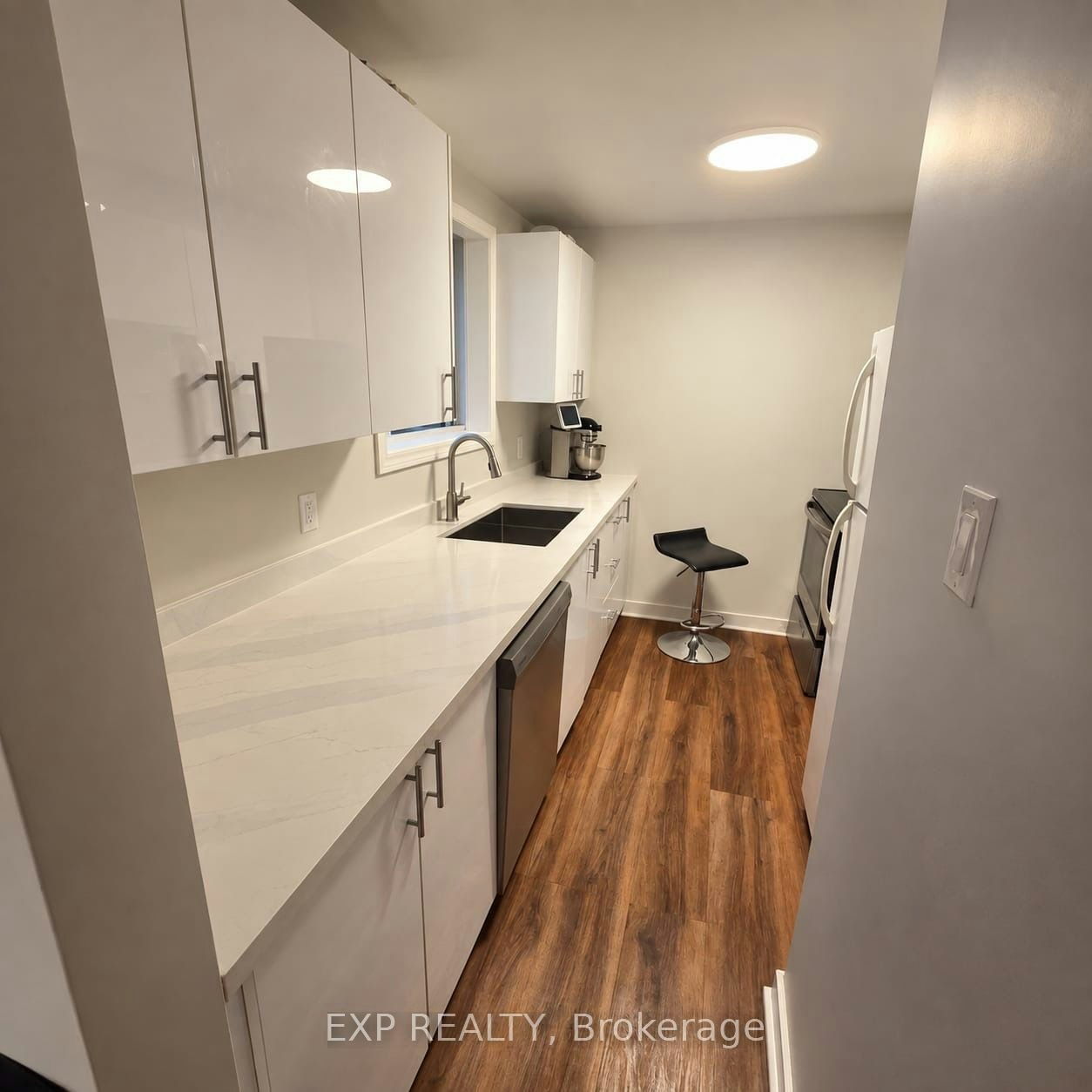 Lower-16 Lucas Avenue, Barrie, ON, L4N 9N1 - 5