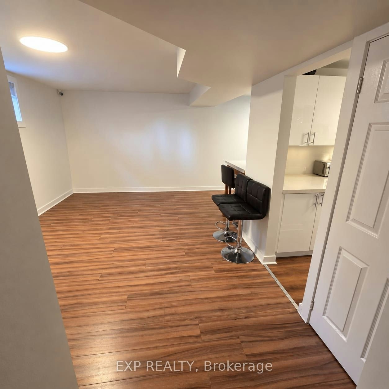 Lower-16 Lucas Avenue, Barrie, ON, L4N 9N1 - 3