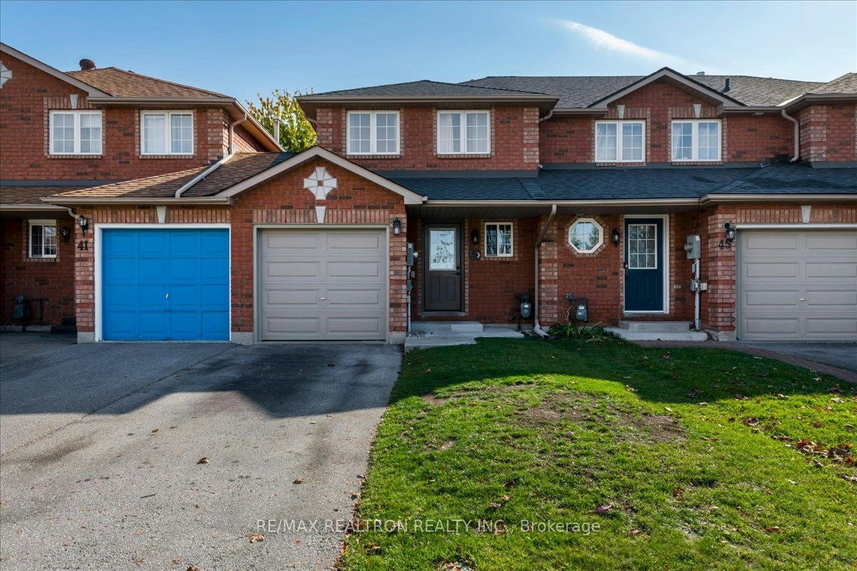 43 Srigley Street, Barrie, ON, L4N 0L9