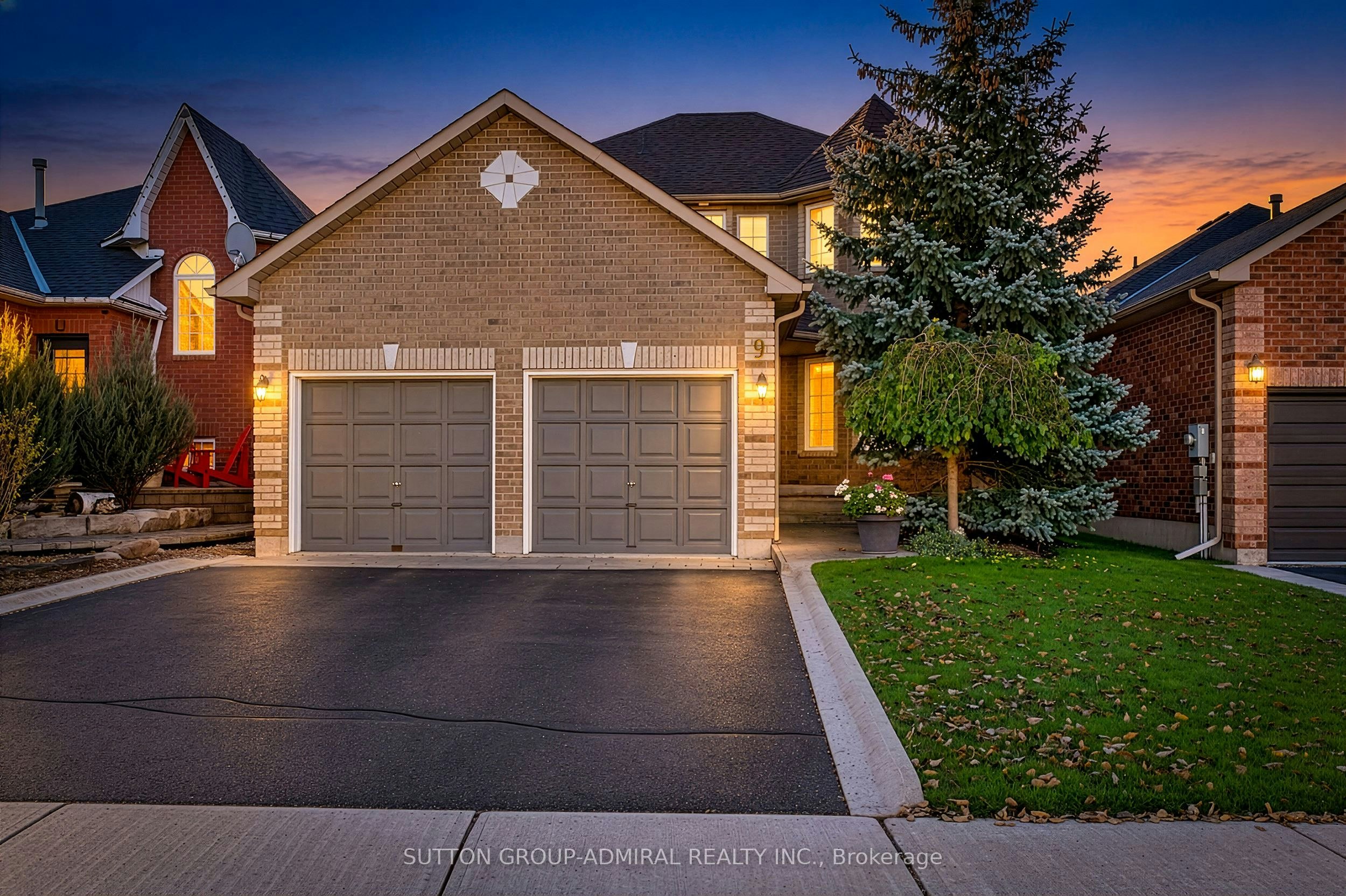 9 Patrick Drive, Barrie, ON, L4N 5Z1