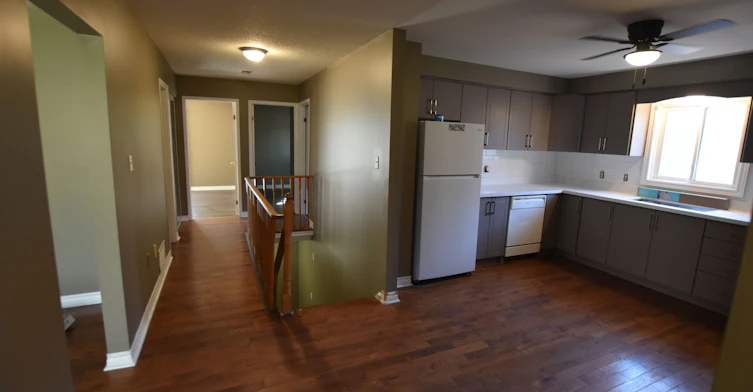 Upper-19 Broadfoot Road, Barrie, ON, L4N 5K6 - 2
