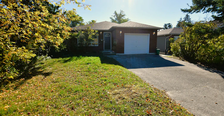 Upper-19 Broadfoot Road, Barrie, ON, L4N 5K6